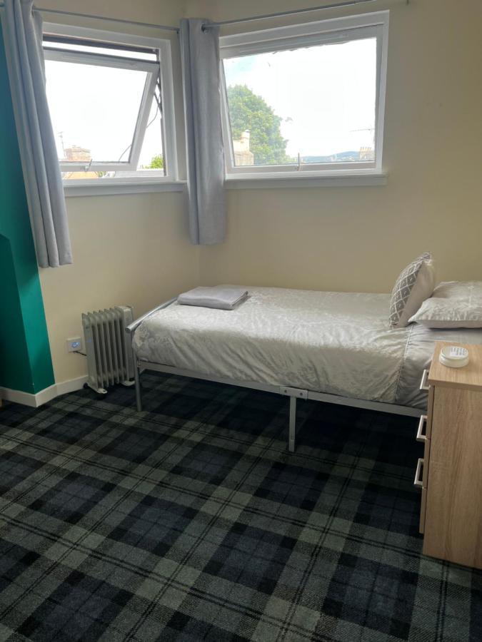Budget Rooms Инвернесс Экстерьер фото