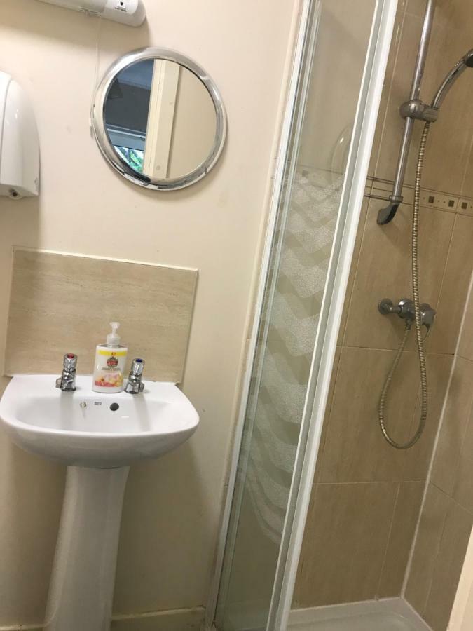 Budget Rooms Инвернесс Экстерьер фото